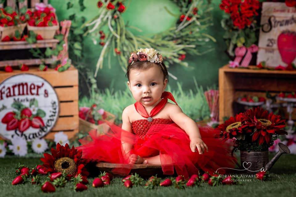 Kate Summer Strawberry White Flower Green Leaves Backdrop -UK