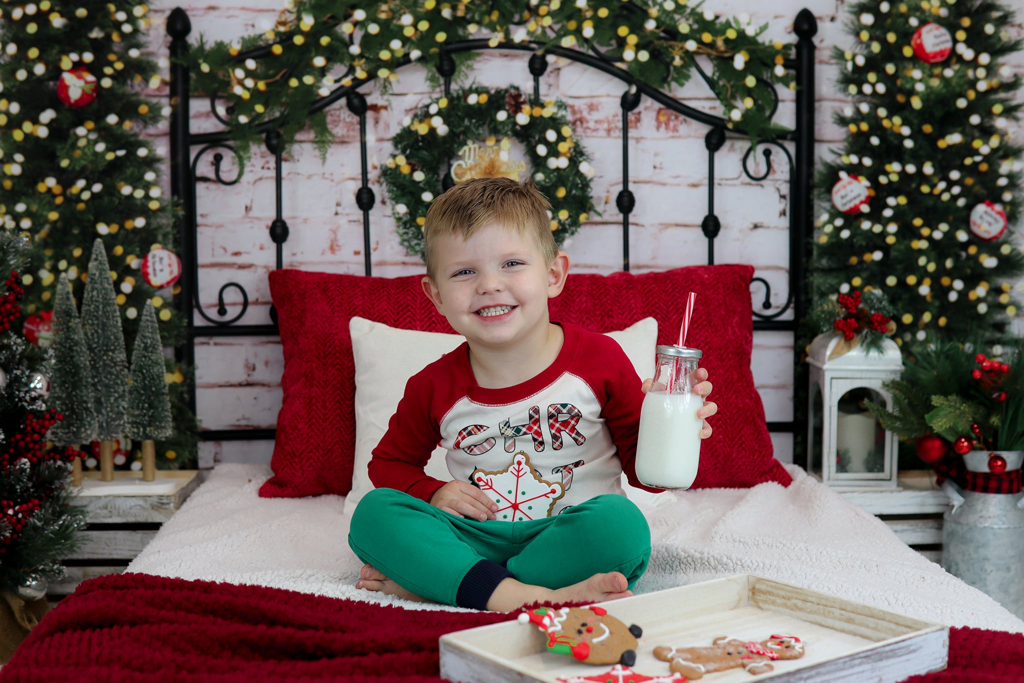 Kate Christmas Tree Bedside Backdrop Designed by Emetselch -UK