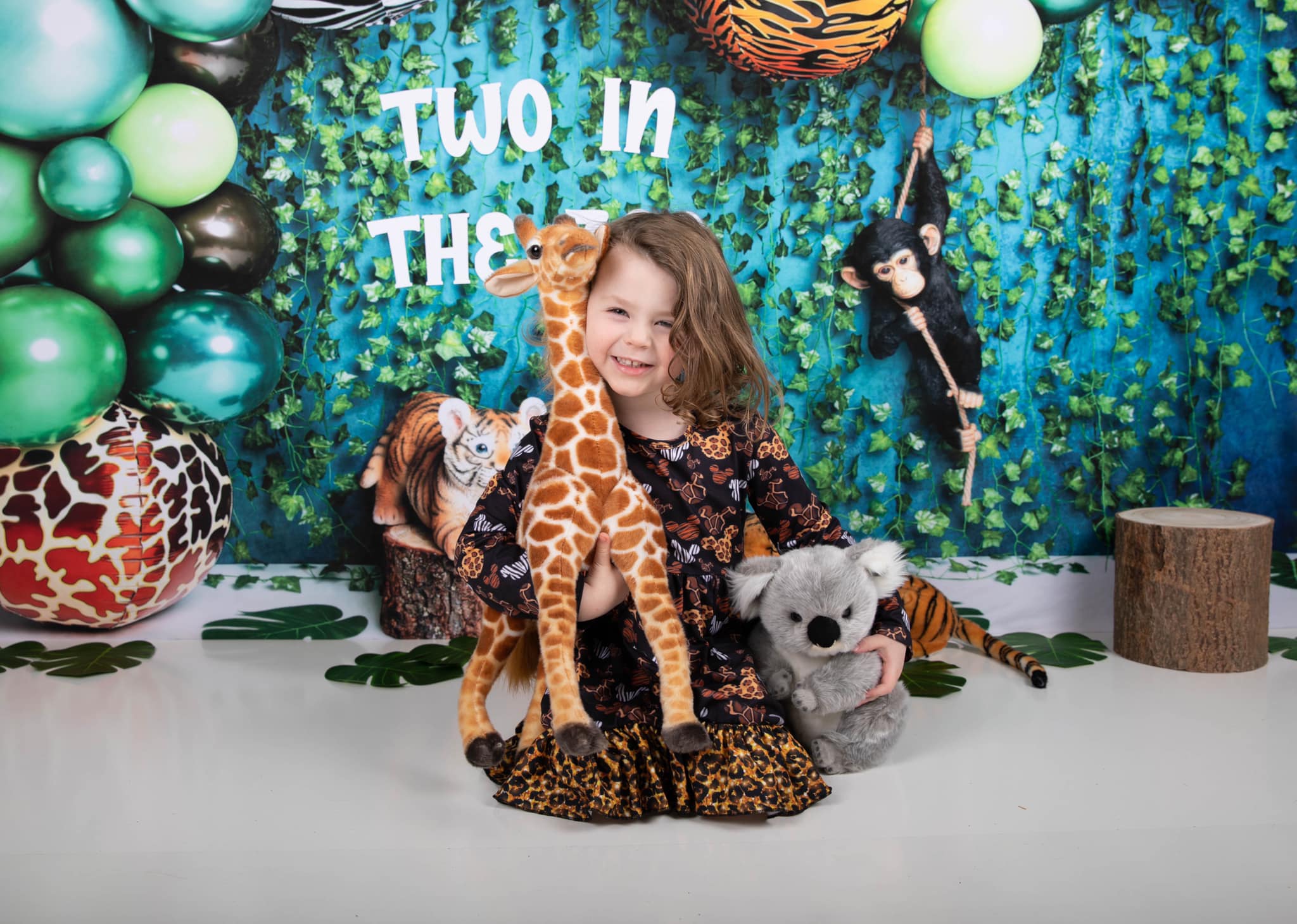 Kate Balloons Jungle Animal Backdrop for Photography Designed by Kerry Anderson