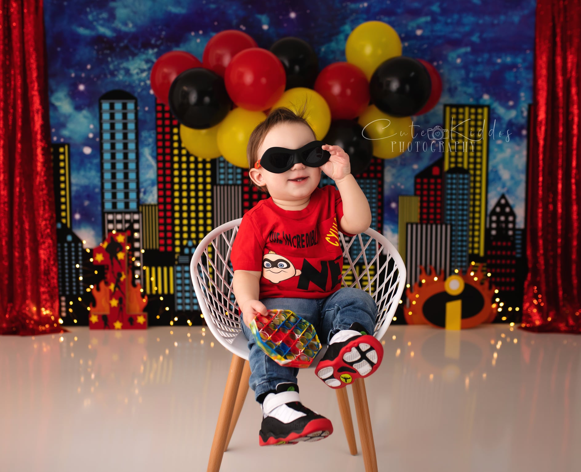 Kate Superhero City Backdrop Designed by Mandy Ringe Photography -UK