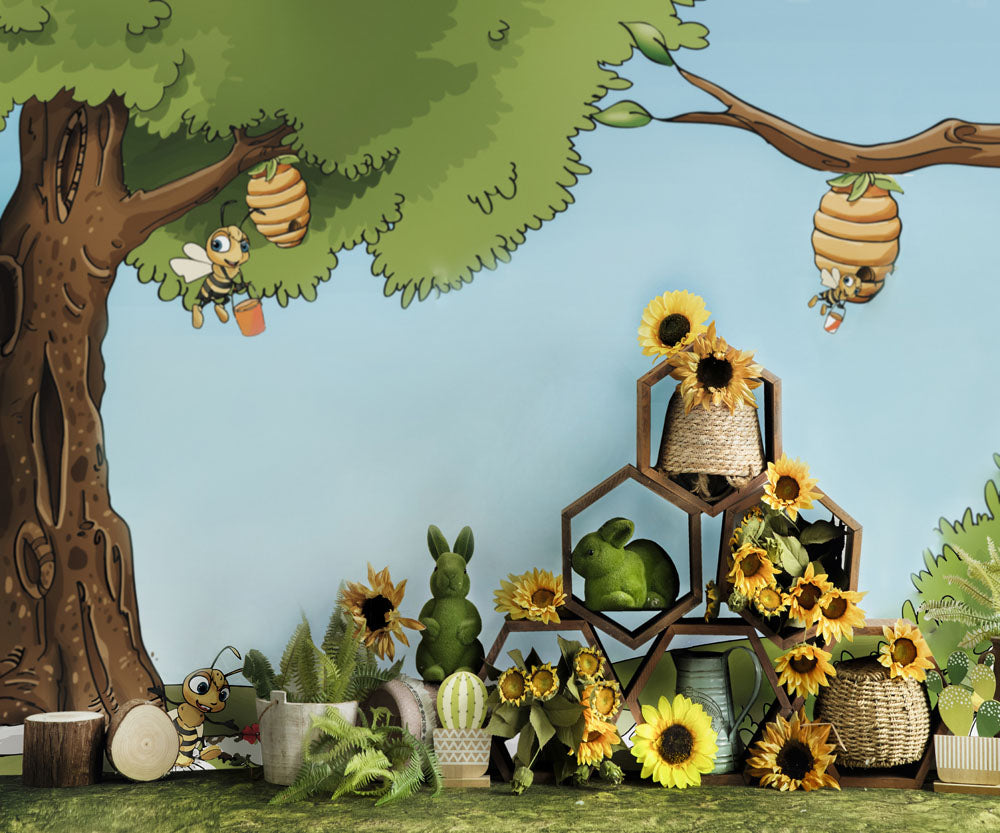 Kate Children Bee Under Tree Backdrop Designed by Emetselch -UK