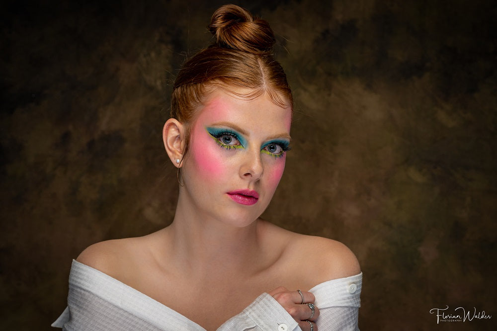 Kate Brown Oil Painting/Blue Texture Collapsible Backdrop Photography 5X6.5ft(1.5x2m) -UK