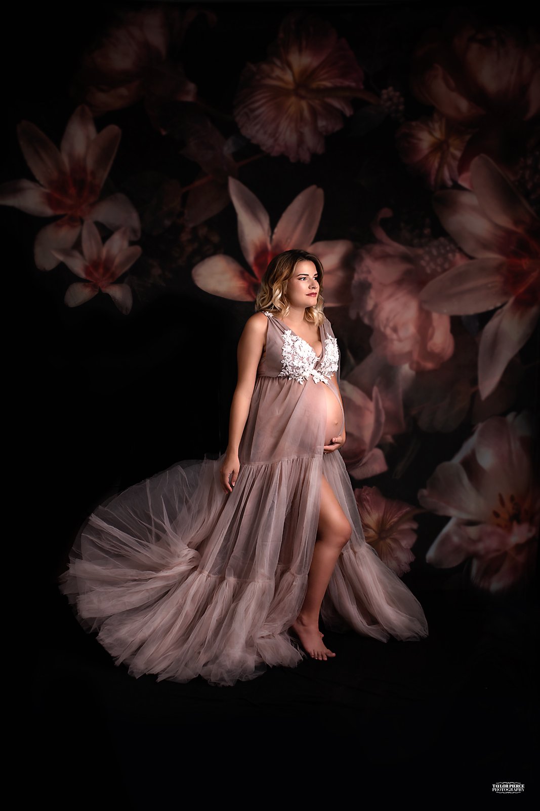 Kate Fine Art Florals Black Backdrop Designed by Chain Photography -UK