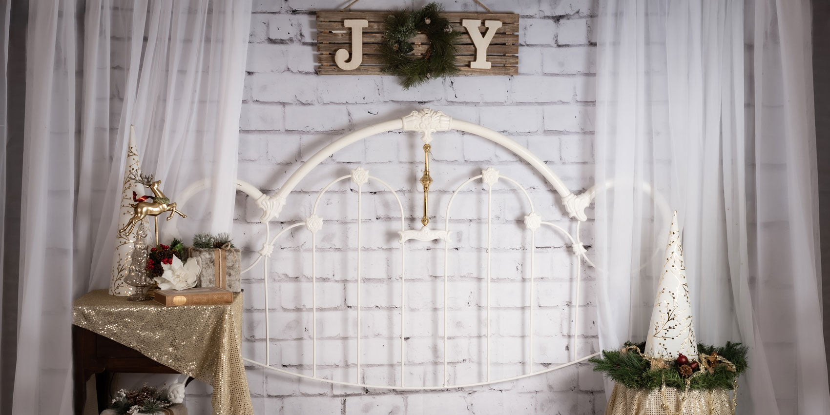 Kate Christmas Headboard Backdrop Designed By Angela Marie Photography -UK