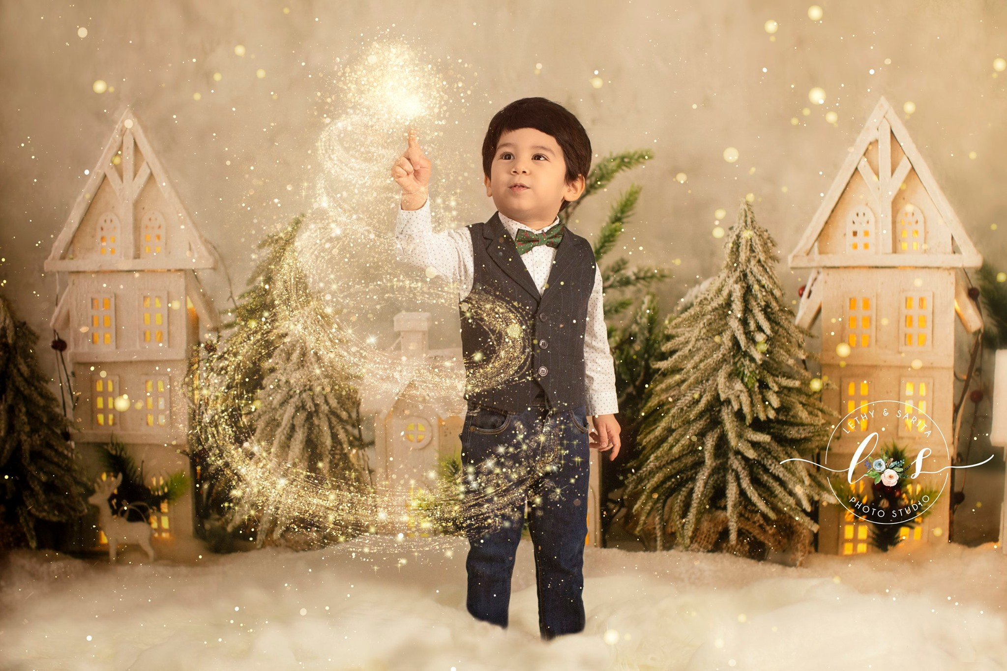 Kate Christmas Tree Small Wood House Children Backdrop for Photography -UK