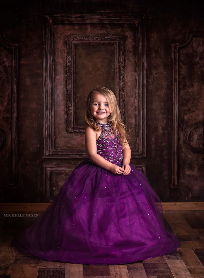 Kate Dark Brown Retro Door Backdrop for Photography -UK