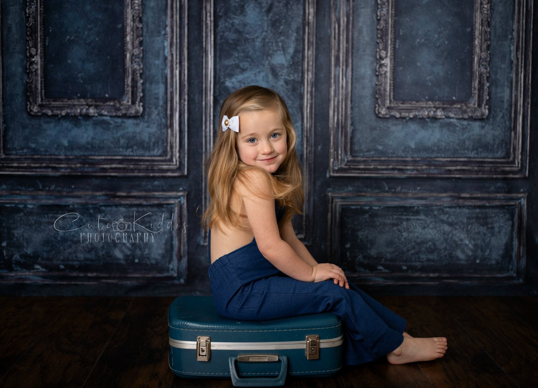 Kate Retro Deep Blue Wall Door Photography Backdrops Wedding -UK