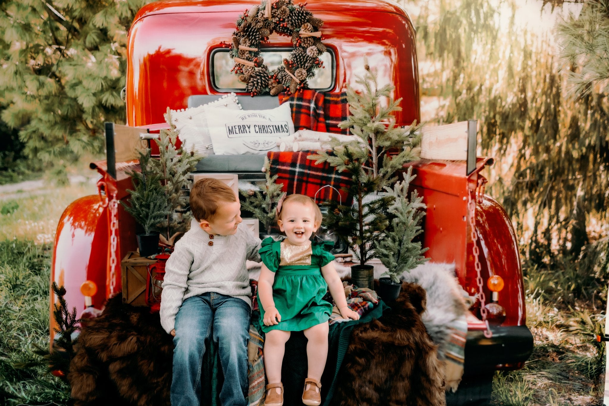 Kate Red Christmas Truck Backdrop Designed by Mandy Ringe Photography -UK