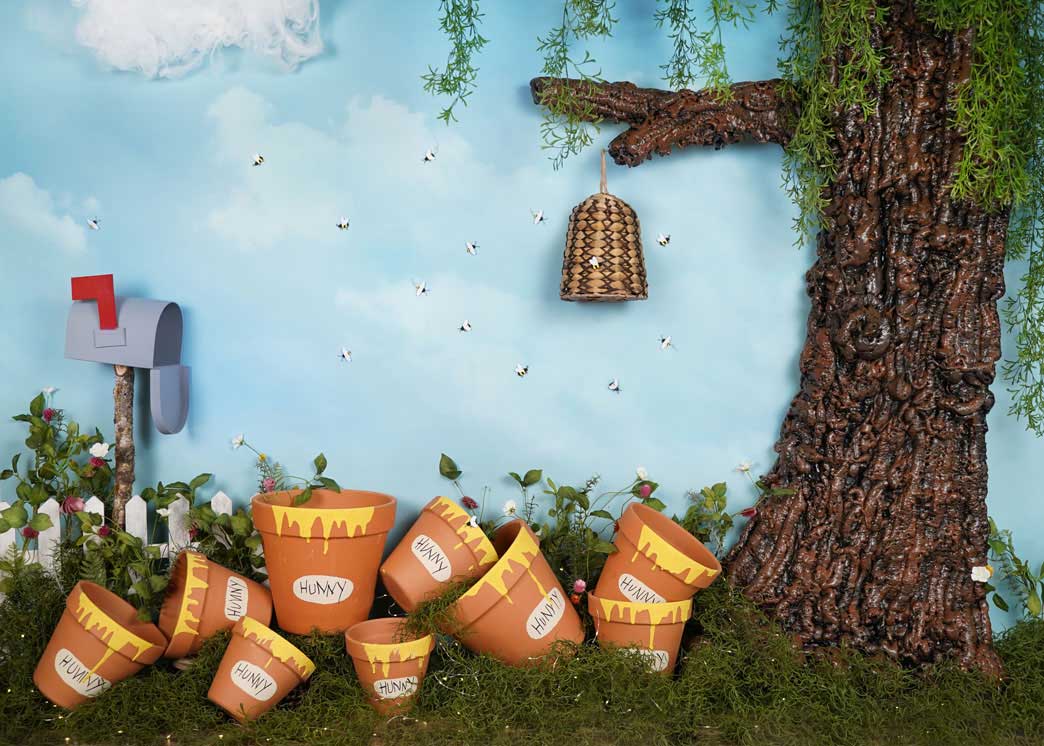 Kate Bees and Hunny Backdrop Designed by Arica Kirby -UK