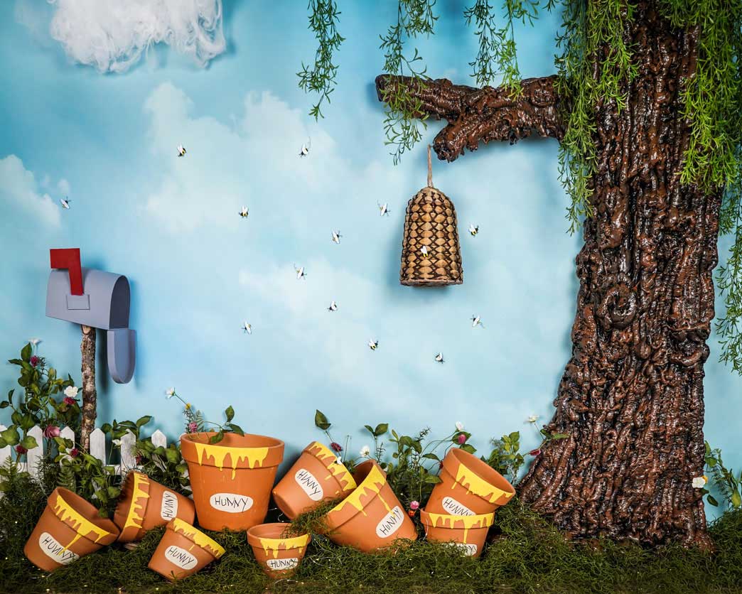Kate Bees and Hunny Backdrop Designed by Arica Kirby -UK