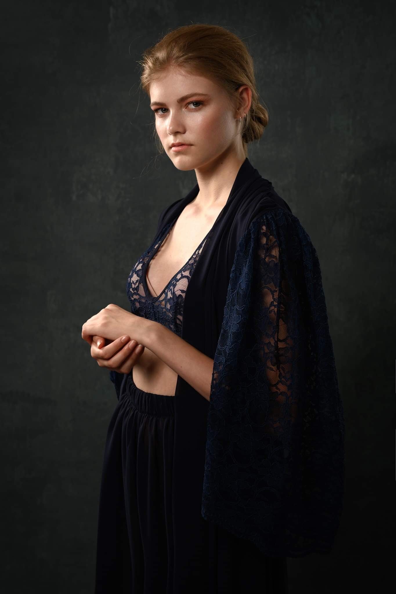 Kate Mid Grey Spray Painted Abstract Texture Backdrop -UK