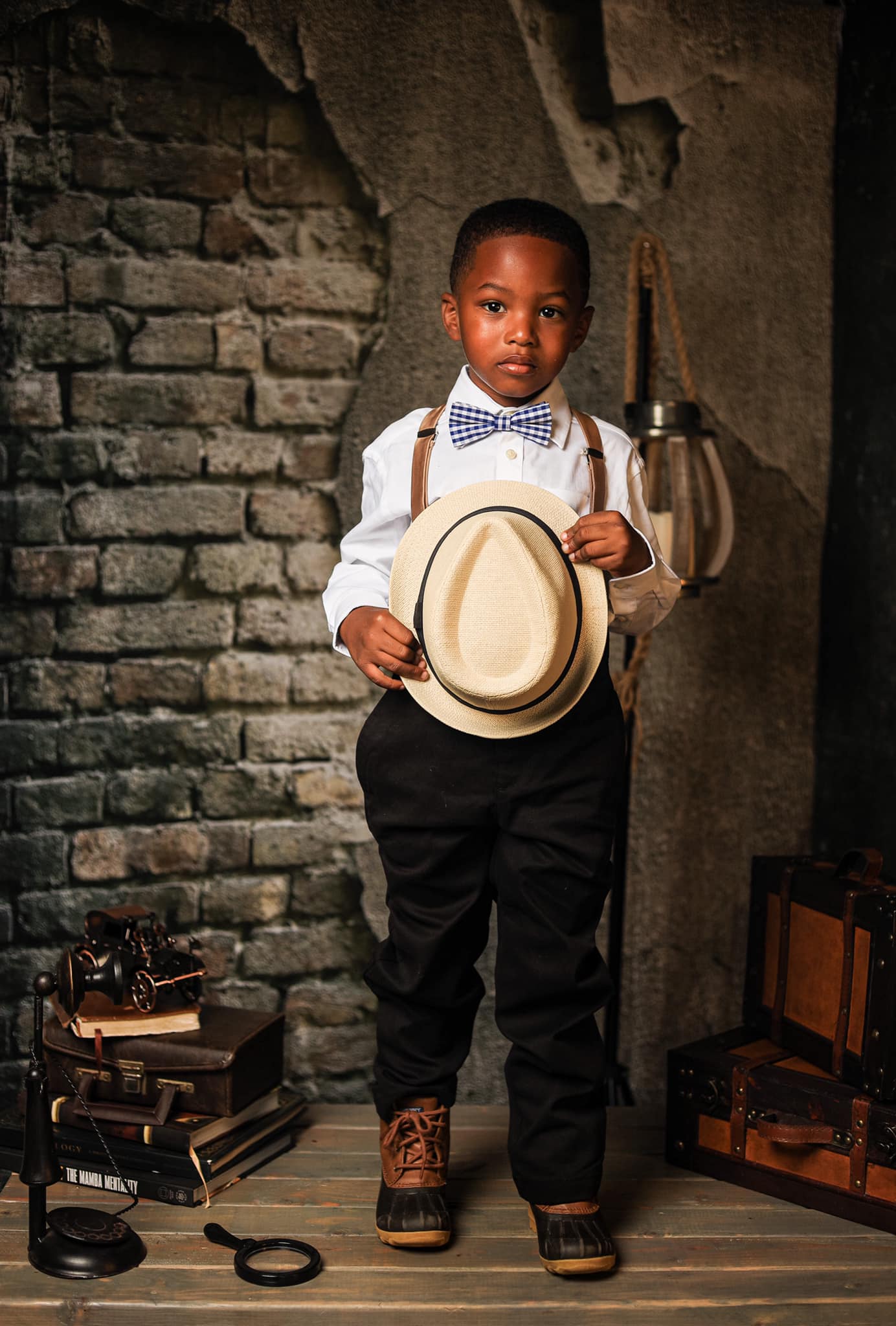 Kate Grey Damaged Cement Brick Backdrop for Senior Photo -UK