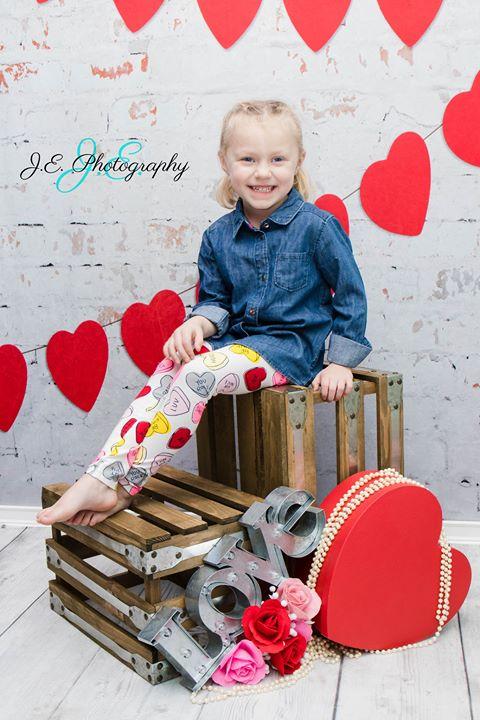 Kate Retro Brick Valentines Backdrop Designed by Jerry_Sina -UK