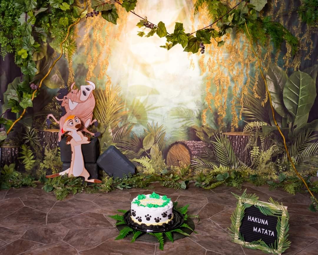 Kate Jungle Backdrop Designed by Mandy Ringe Photography -UK