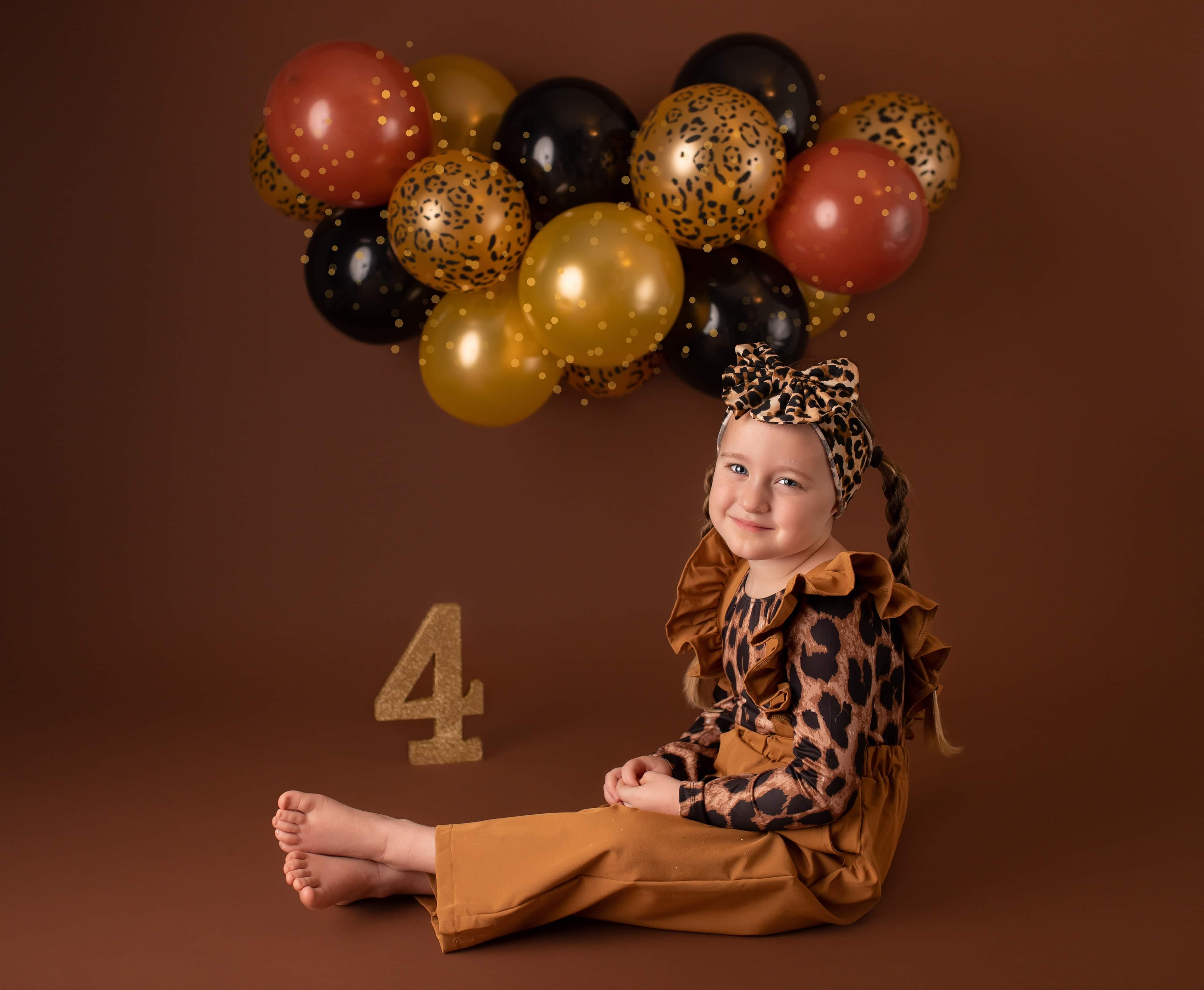 Kate Cake Smash Brithday Balloons Backdrop Designed By Leila Hale -UK