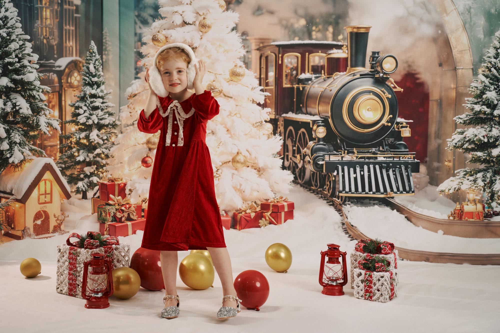 Kate Christmas Tree Polar Train Arch Gifts Backdrop Designed by Emetselch