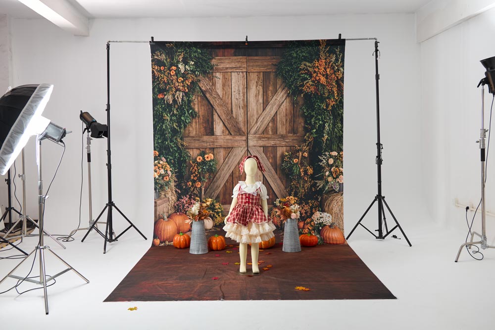 Kate Autumn Barn Door Pumpkin Photo Kit -UK