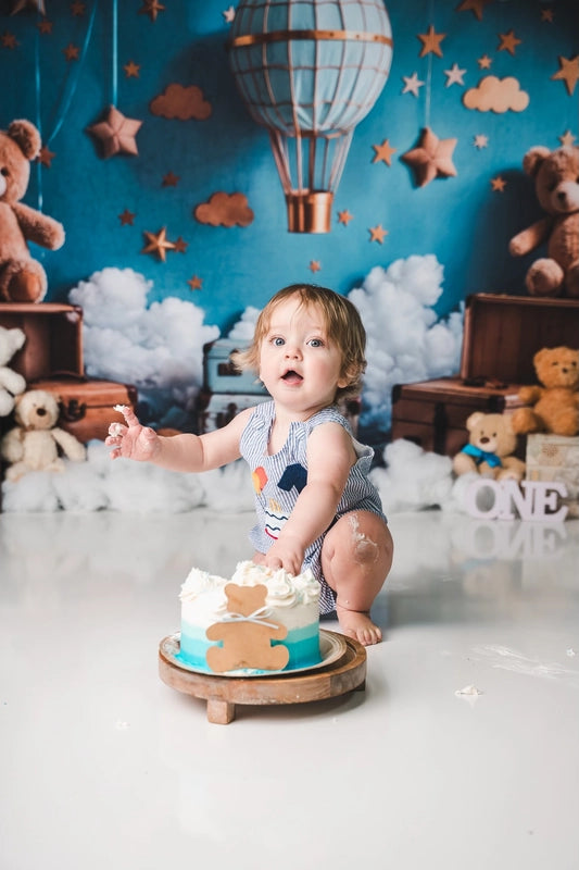 Kate Cartoon Hot Air Balloon Teddy Bear Blue Backdrop Designed by Emetselch -UK