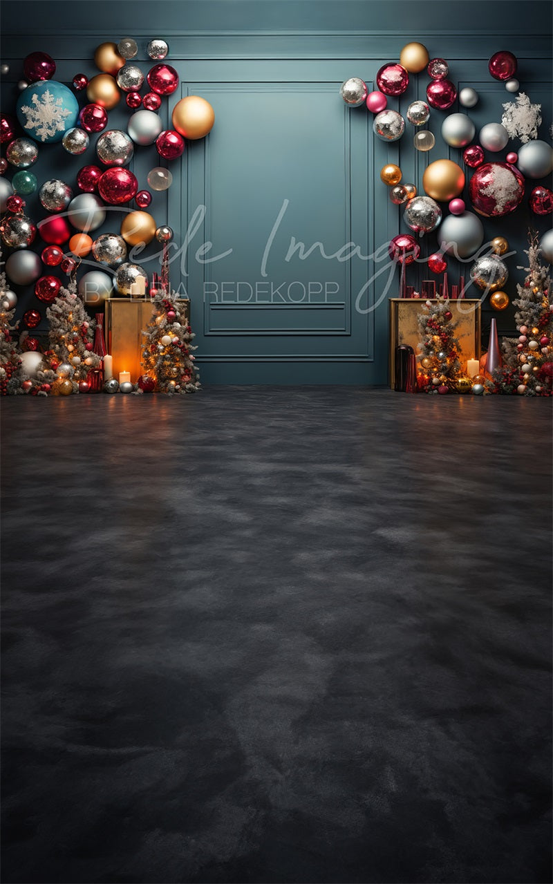 Kate Green Christmas Balloon Wall Sweep Designed by Lidia Redekopp