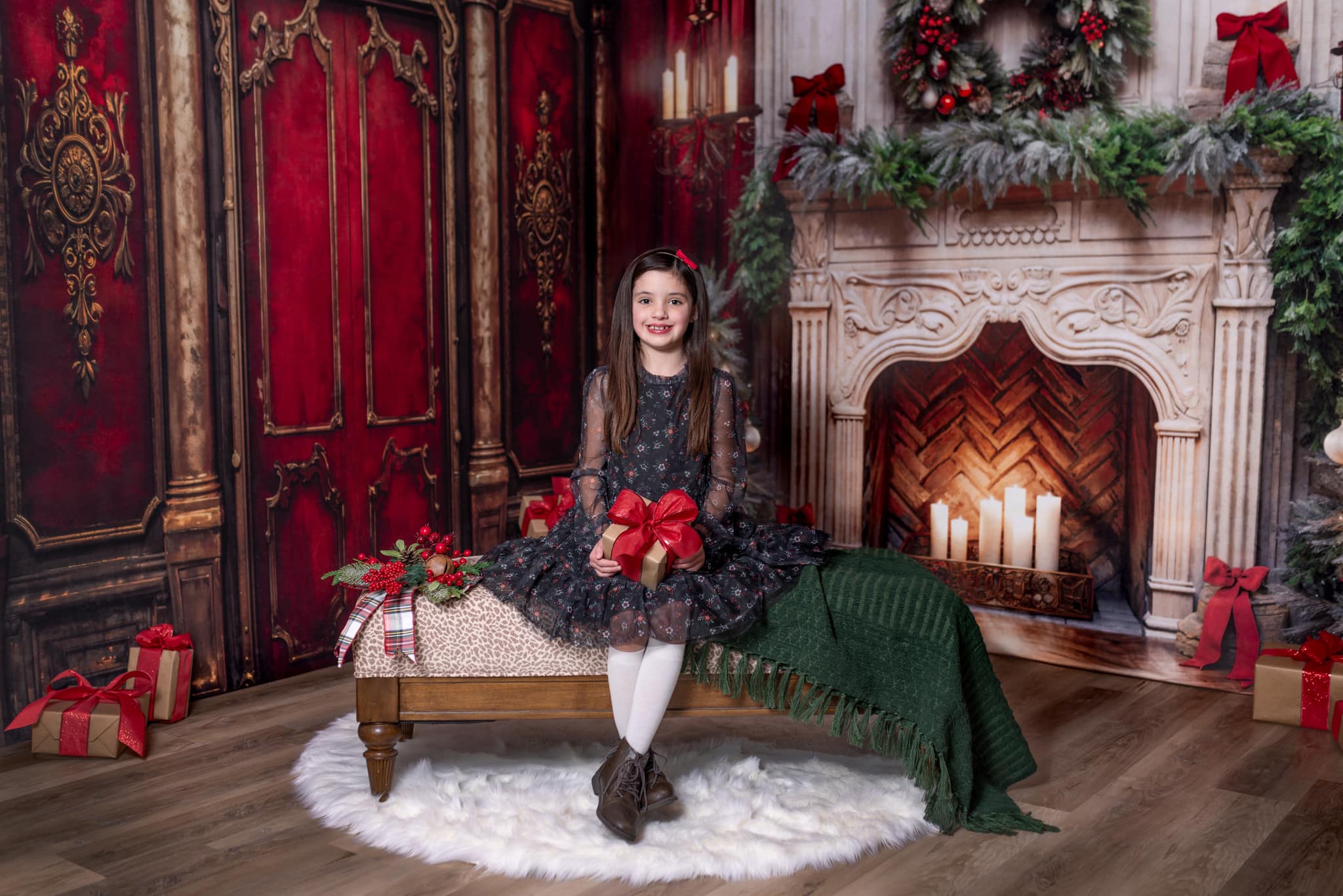 Kate Christmas Victorian Red Wall Fireplace Room Set -UK