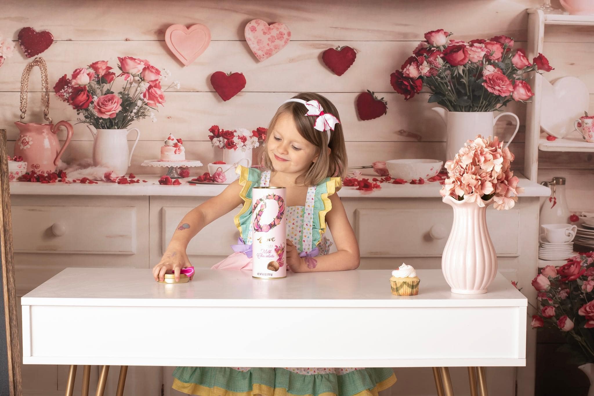 Kate Valentine's Day Beige Kitchen Backdrop Designed by Emetselch -UK