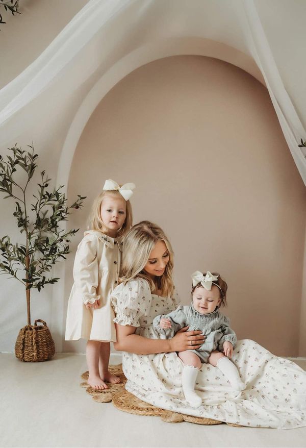 Kate White Art Arch Wall Boho Backdrop Designed by Kate Image -UK