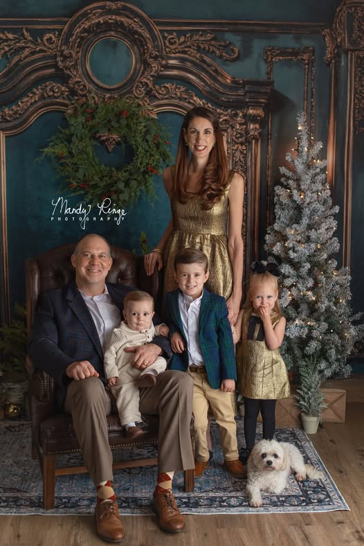 Kate Green Vintage Ornate Wall Backdrop Designed by Emetselch -UK