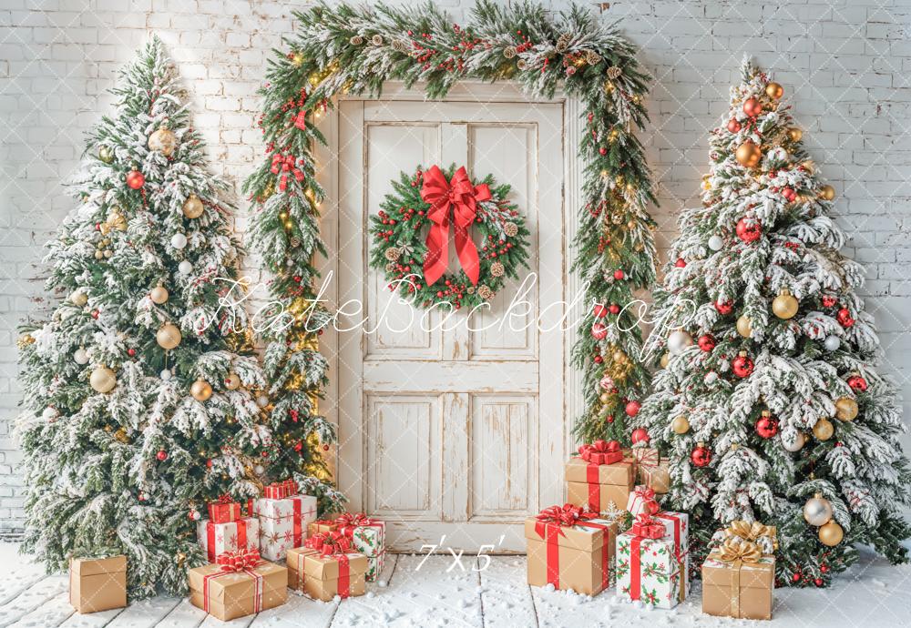 Kate Christmas Tree Door Gifts White Backdrop Designed by Emetselch -UK