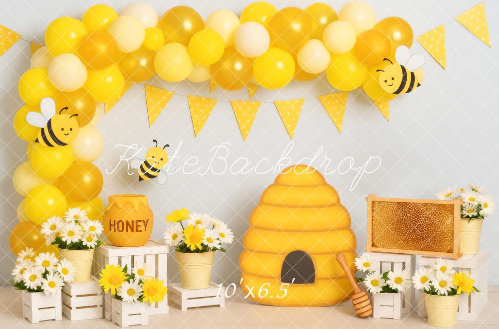 Kate Cake Smash Bee Hive Honeycomb Balloon Backdrop Designed by Patty Robert