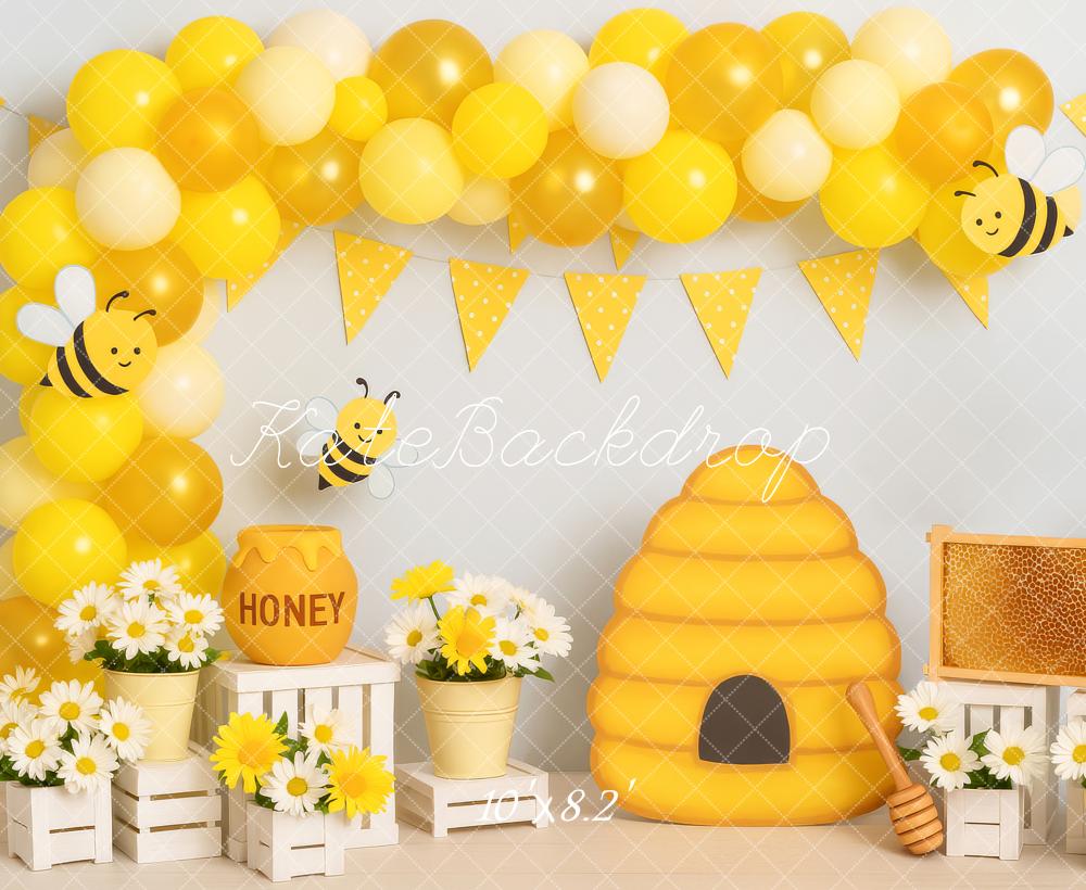 Kate Cake Smash Bee Hive Honeycomb Balloon Backdrop Designed by Patty Robert