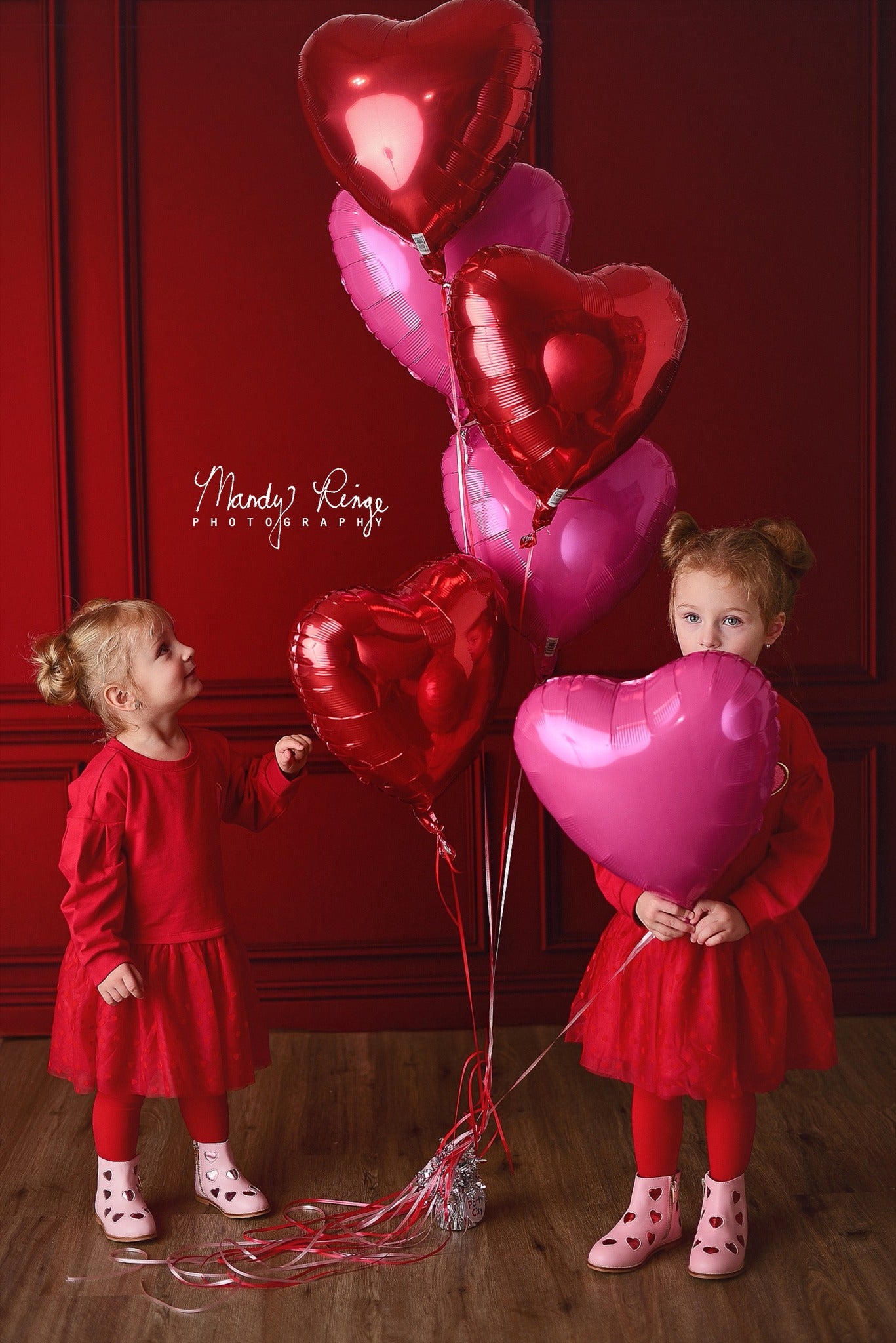 Kate Red Vintage Wall Backdrop for Photography -UK