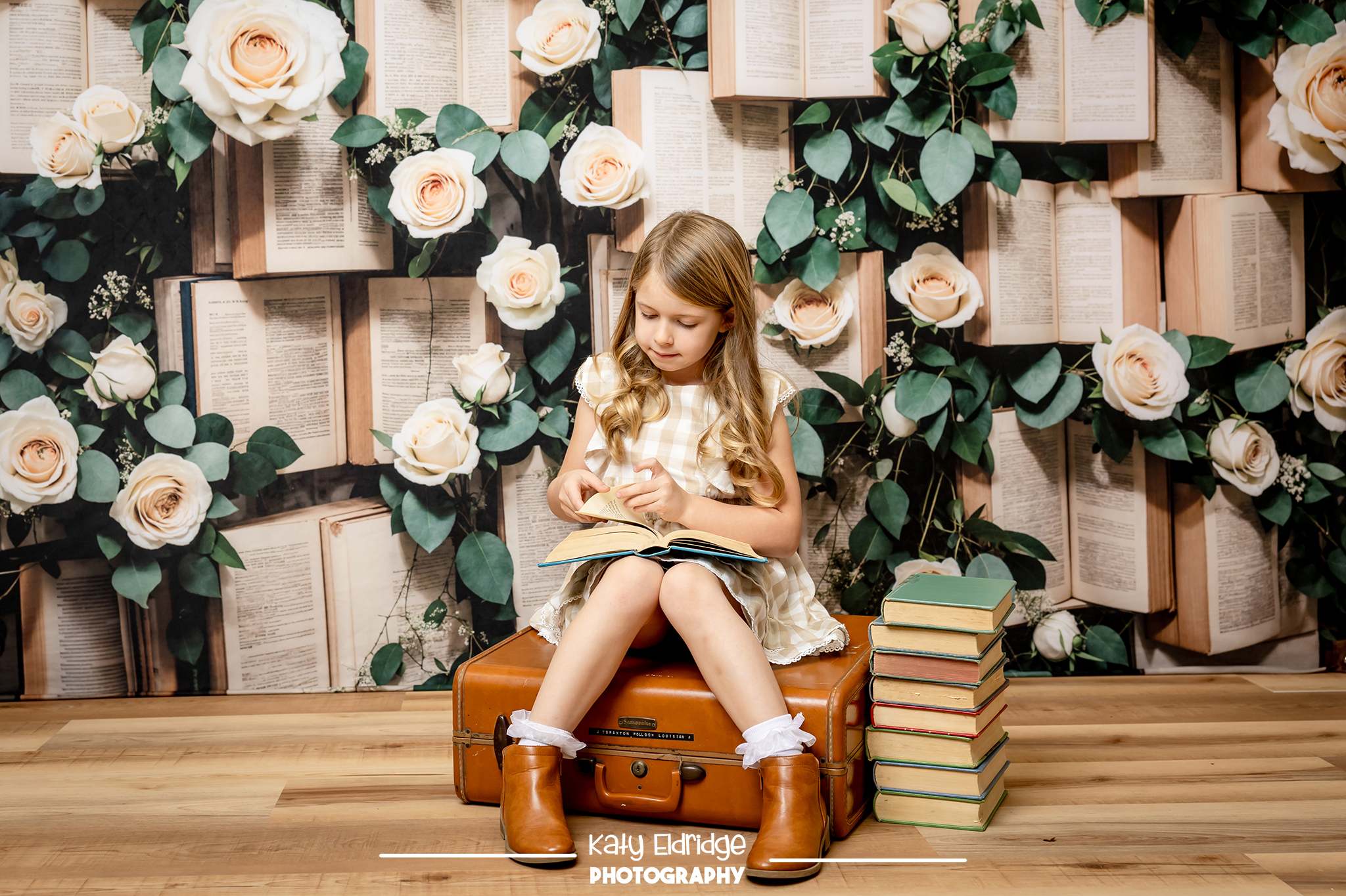 Kate Spring Vintage Books Roses Backdrop Designed by Emetselch -UK