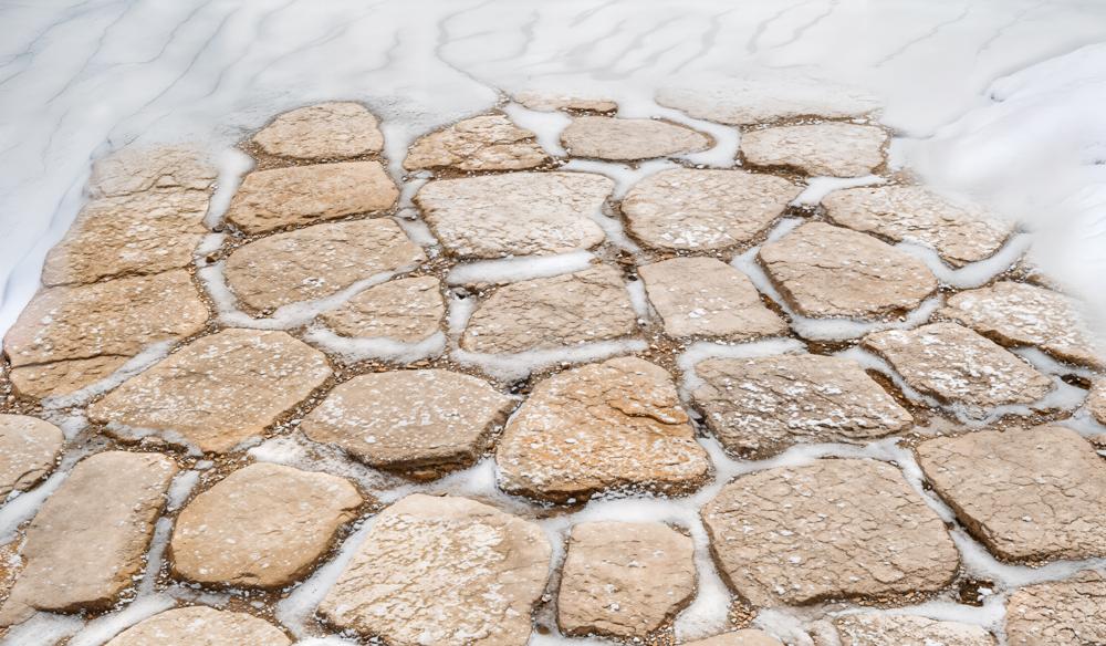 Kate Winter Cobblestone Snow Rubber Floor Mat