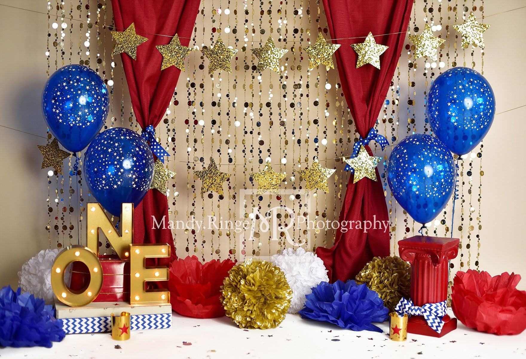 Kate 1st Birthday Balloons Backdrop Designed by Mandy Ringe Photography