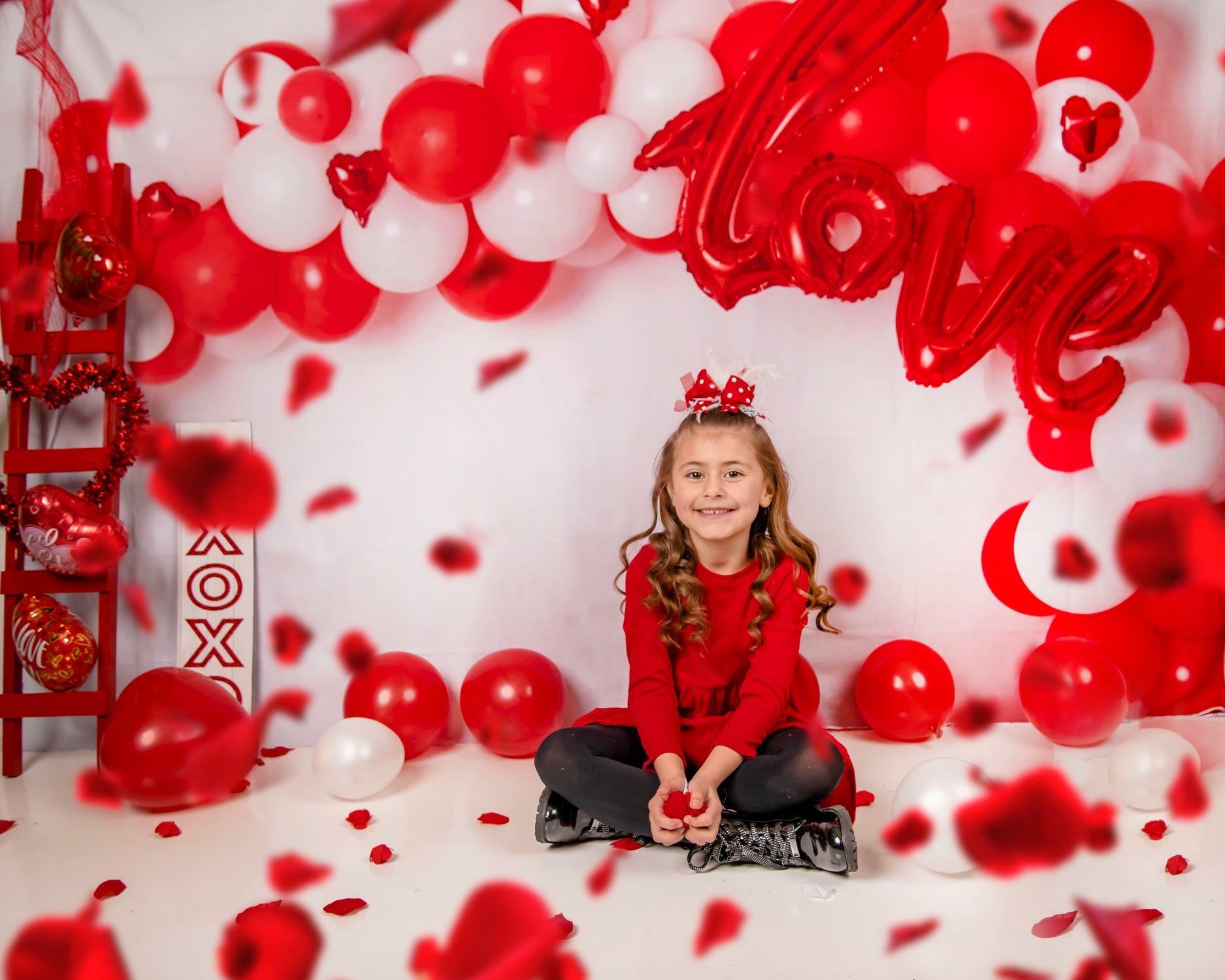 Kate Valentine's Day Balloon Arch Backdrop for Photography -UK