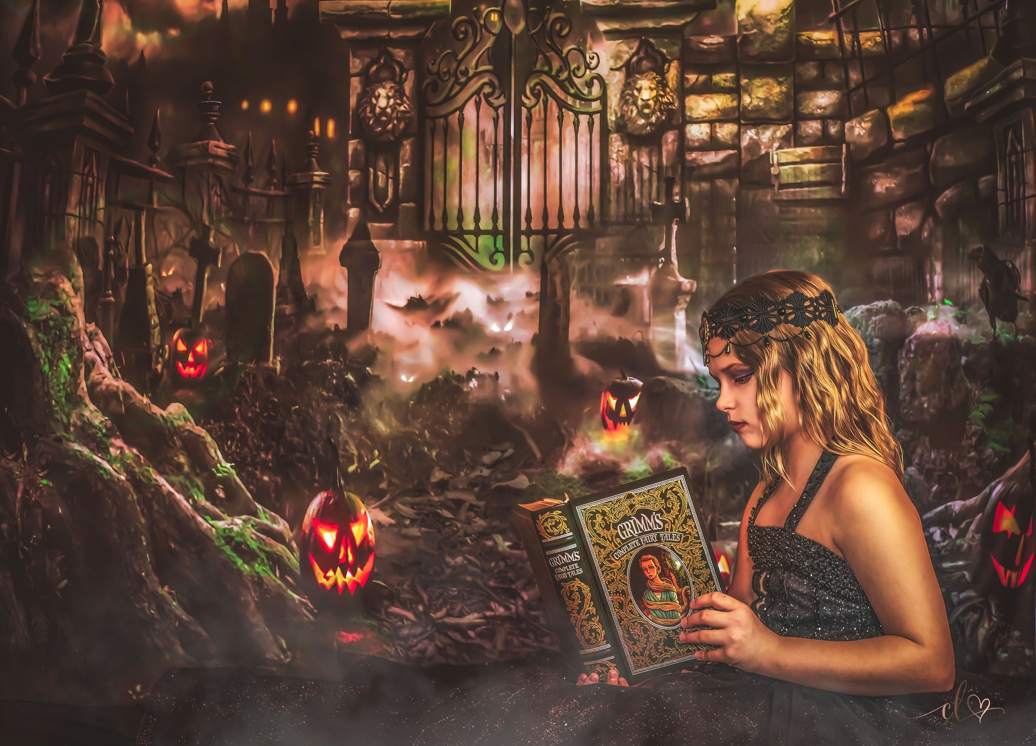 Kate Halloween Night Gate Castle Backdrop for Photography -UK