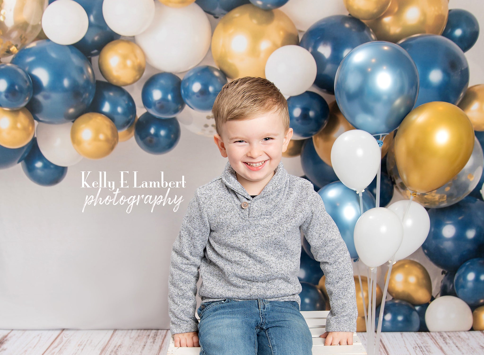 Kate Navy and Gold Balloon Garland Backdrop Designed by Mandy Ringe Photography