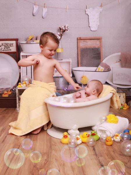 Kate Bath Time Baby Backdrop Summer Rubber Ducks and Bubbles Photos Designed by Erin Larkins -UK