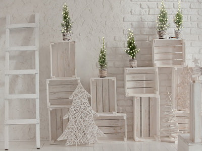 Simple White Christmas Decorations Backdrop