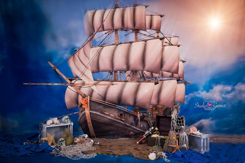 Kate pirate backdrop designed by Studio Gumot